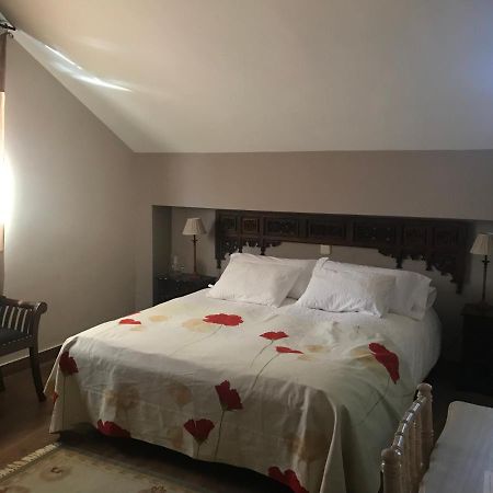 Albus Albi Guest House Colmenar del Arroyo Exterior foto